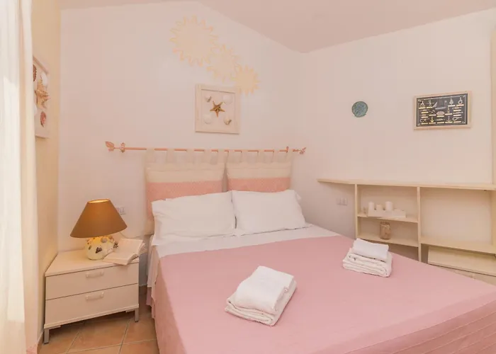 Dimora Di Rosy Pittulongu - Happy Apartment Olbia